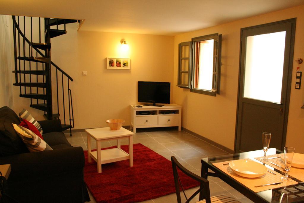 Carcassonne Pont Vieux Apartments ภายนอก รูปภาพ